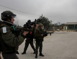 قوات الاحتلال تداهم شوارع بالضفة المحتلة   (أرشيف)