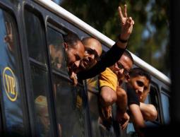 الرسالة تكشف أسماء أسرى مَنْوي إعادتهم للضفة