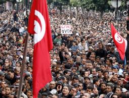 50 حزباً تونسياً يرفضون موعد الانتخابات  