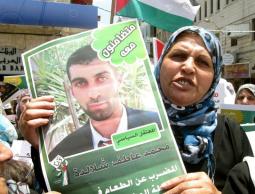 السلطة تفرج عن معتقل سياسي بعد 15 شهراً