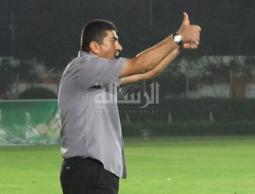 عماد هاشم ظهر منفعلا طوال مجريات اللقاء