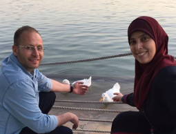 الأسيرة المحررة أحلام التميمي وزوجها نزار التميمي