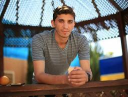 صورة للشهيد كامل قريقع