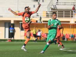 جانب من أحد مباريات الممتازة