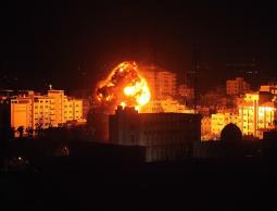 قناة عبرية: الكابينت يتجه لعدم الموافقة على التهدئة ومواصلة التصعيد