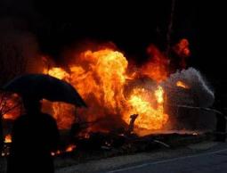 مقتل 10 أشخاص وإصابة العشرات في انفجار ضخم جنوب افغانستان