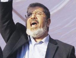 الرئيس مرسي .. سيرة ومسيرة توجت بالشهادة