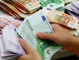 20 مليون يورو لدفع مخصصات الأسر الفقيرة بالضفّة وغزة