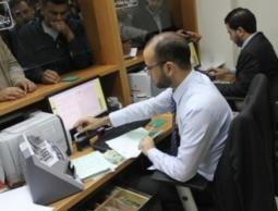 مالية غزة تصرف مخصصات الشهداء والجرحى والأسرى المحررين
