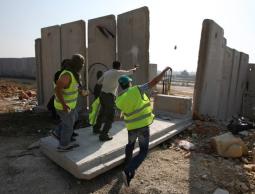 جنرال إسرائيلي: الفلسطينيون سيزيلون الأسوار ويهجمون علينا