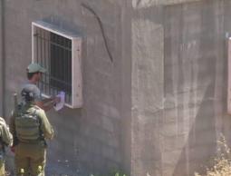 الاحتلال يخطر بهدم منازل بالخليل والاستيلاء على 190 دونما بالقدس
