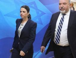 تقرير: ليبرمان اقترح على شاكيد الانضمام لحزبه