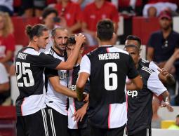 لاعبو اليوفي