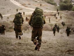 صحيفة إسرائيلية : الانسحاب من غزة حول حياتنا لكابوس دائم