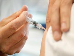 تطعيم أطفال