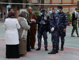 هكذا يقضي العائدون أوقاتهم في الحجر الصحي بغزة