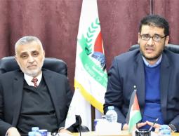 الدكتور محمد عوض والدكتور يوسف أبو الريش