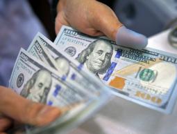 الدولار المجم.jpg