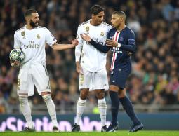 مبابي يمينا