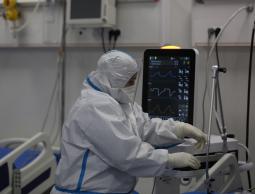 مستشفى دورا  الحكومي.jpg