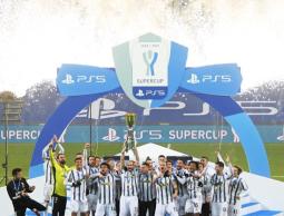 جانب من تتويج اليوفي باللقب