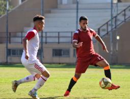 جانب من أحد مباريات دوري الأولى