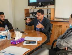 من الاجتماع