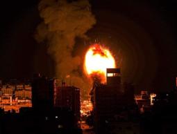 صورة لقصف الاحتلال لغزة