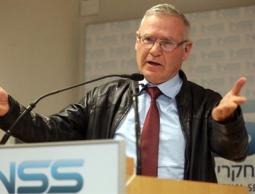 يدلين يُحذر 