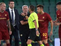 مورينيو في المنتصف