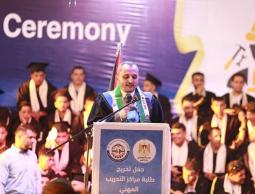 الغصين يدعو للالتحاق بمراكز التدريب المهني ويعلن مفاجأة لأوائل الخريجين