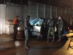 صورة للسيارة التي تعرضت لعملية إطلاق النار