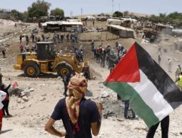 الخان الأحمر