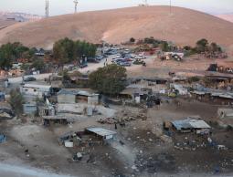 قرية الخان الأحمر شرق القدس المحتلة-أرشيف وفا