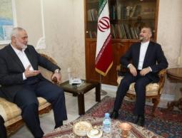 صورة خلال لقاء رئيس المكتب السياسي لحركة 