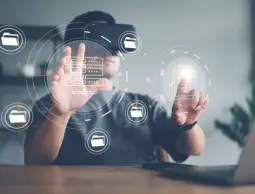 الصراع على الميتافيرس.. من سيفوز بالحصة الكبرى من أموال المستخدمين؟