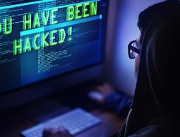 علامات تؤكد أن حاسوبك مخترَق