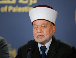 المفتي العام للقدس والديار الفلسطينية– خطيب المسجد الأقصى الشيخ محمد حسين
