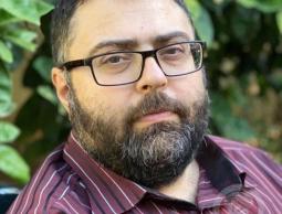 الصحفي إغبارية