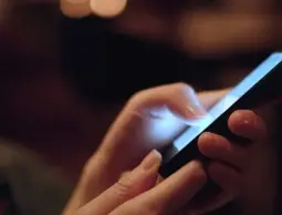 خسائر جمة بسبب الأجهزة الرقمية تلحق بربع أو ثلث حياة الإنسان!