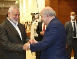 هنية يصل إلى الجزائر على رأس وفد قيادي من حماس