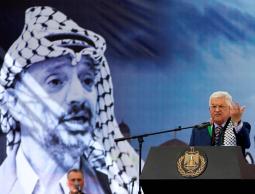 محمود عباس وياسر عرفات