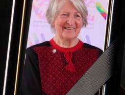 الطبيبة الراحلة