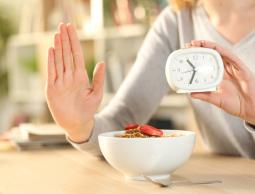 الصيام المتقطع، كيف ابدا نظام الصيام المتقطع؟ إليك جدول الصيام المتقطع للمبتدئين