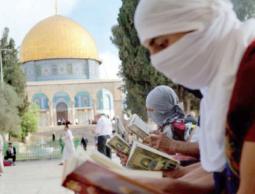 دعوات لشد الرحال للمسجد الأقصى والرباط فيه والتصدي لاقتحامات المستوطنين