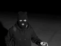 لص يقرر السرقة ولكن الحظ لم يكن حليفه- التفاصيل