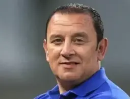 تعرف على سبب وفاة مراسل قناة أون تايم سبورت محمد غندر