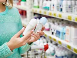 إليك أهم الطرق لتخلص من رائحة العرق.. كيف تتخلص من رائحة التعرق