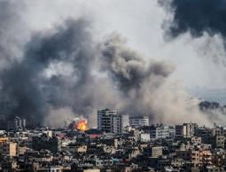 aa-20231011-32371948-32371938-israeli-airstrikes-continue-on-the-fifth-day-in-gaza-1697024035-1699639180.jpg