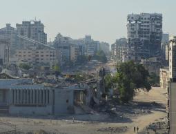 صورة من القصف